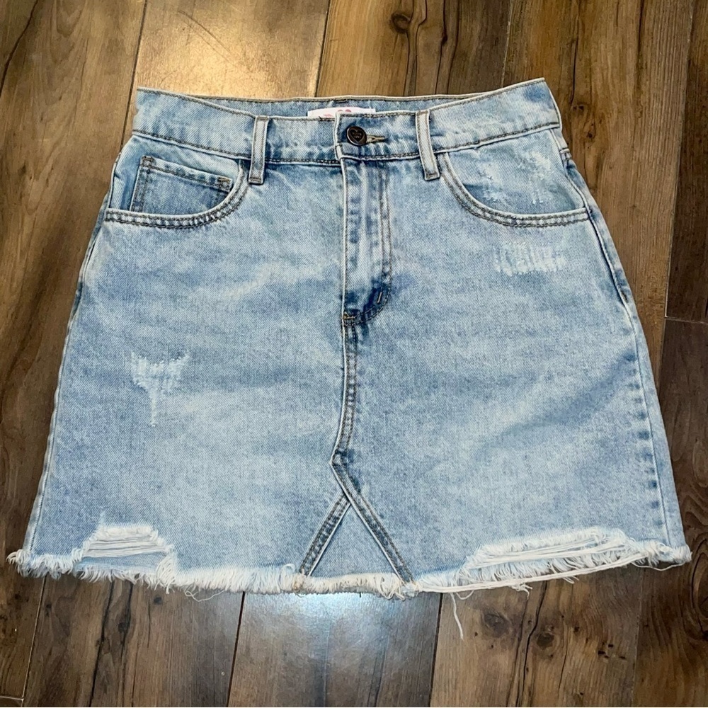 Buddy Love | Denim Distressed Skirt | size 27